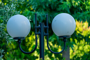 Lampa w ogrodzie © Piotr Gaborek 