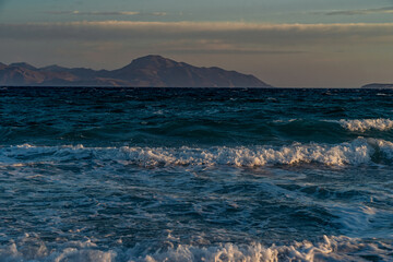 Niespokojne morze Egejskie na Wyspie Kos