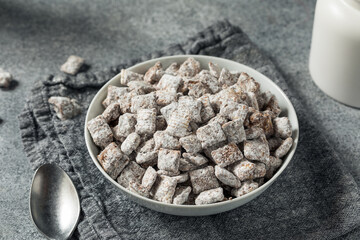 Homemade Sweet Muddy Buddy Puppy Chow