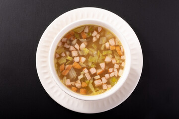 きざみ野菜のコンソメスープ