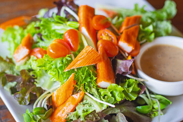 salad with shrimps
