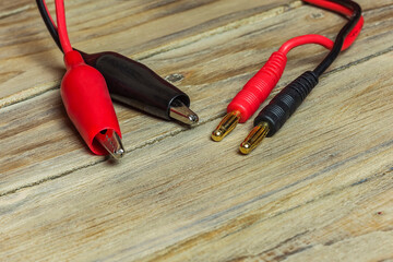 Red and black wire with contacts like 