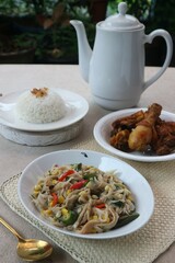 cuisine fried chicken with rice