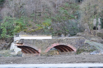 zerstörte Ahrbrücke bei Mayschoss
