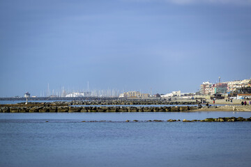 Naklejka premium Station balnéaire hors-saison 