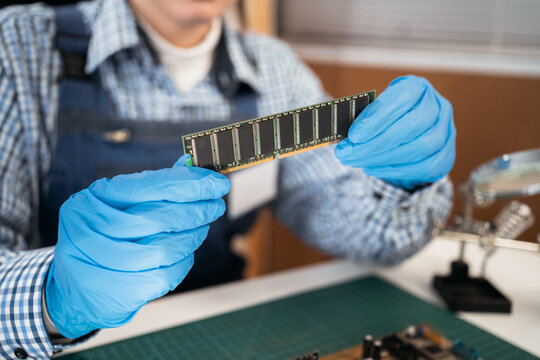 รูปภาพChipsets – เลือกดูภาพถ่ายสต็อก เวกเตอร์ และวิดีโอ21,524 | Adobe Stock