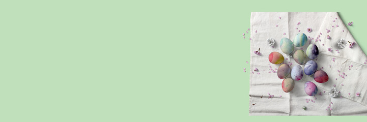frühlingshafte Osterzeit / Banner / Textfreiraum