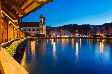 Luzern am Abend, Vierwaldstättersee, Schweiz