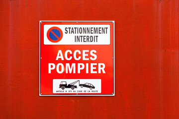 Parking prohibited, Firefighter access sign in French