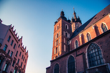 krakow mariacki church architecture