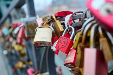 Liebesschl&ouml;sser am Eisernen Steg in Frankfurt am Main. 