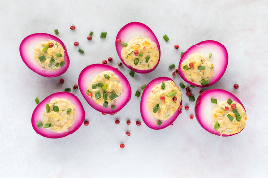 Pink Egg Yolk Bilder Durchsuchen 5,299 Archivfotos,