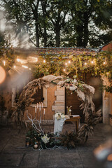 Obraz premium Rustic decoration with flowers and candles. 