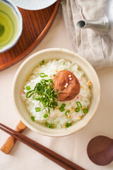 梅干しのお茶漬け