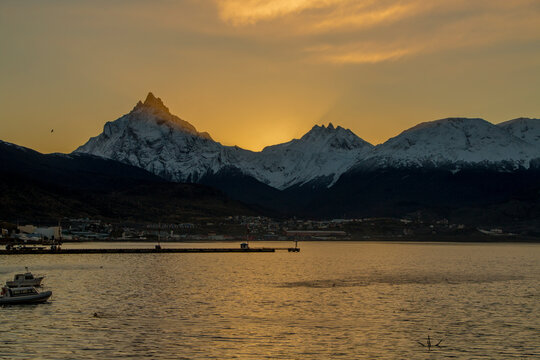 Sunset, Mountains, Landscapes, Clouds, sky, Reflection, sailboats, orange colors, nature, senderismo, hiking, trekking