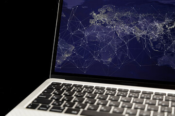 グローバルイメージ　ノートパソコンとチャート