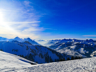 Fototapeta premium Swiss Alps in Winter in the Region of Gstaad Berner Oberland