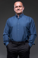 Obraz premium Businessman with hands in his pockets