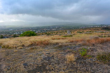 Jour nuageux sur les côtes de l'île de la Réunion