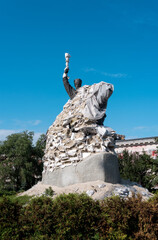 Monument to Hetman Sahaydachny in Kyiv with protective sandbags
