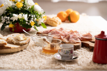 italian, Sardinian Breakfast.
Colazione Sarda e Italiana