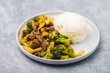 Beef with broccoli is an easy and healthy beef and veggie stir fry dish
