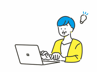 パソコン作業しながら問題を解決するミドル女性社員