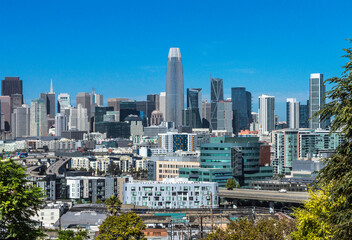 Fototapeta na wymiar city skyline of San Francisco CA. 