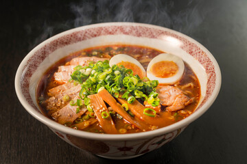 熱々の美味しいラーメン