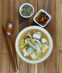 한국의 전통음식 된장찌개