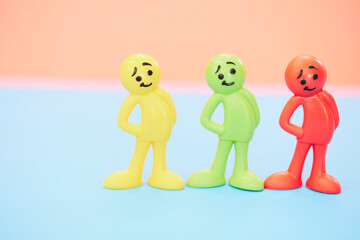 誇らしげな人形