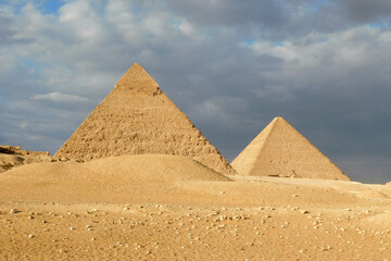Obraz na płótnie Canvas Pyramiden