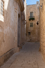 Fototapeta na wymiar ruelle maltaise