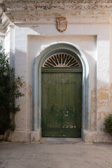 Fototapeta na wymiar porte maltaise