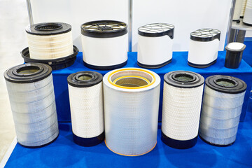 Air filters for trucks and industrial machines