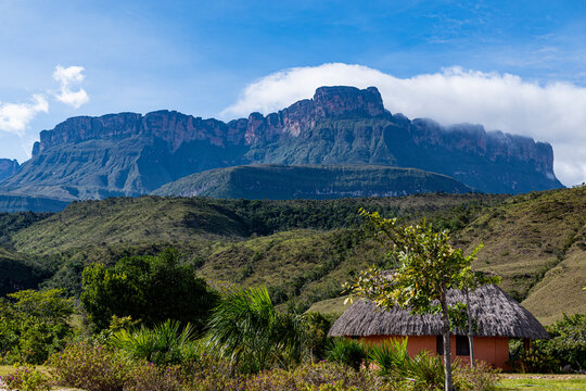 Auyan-Tepui national park Canaima, and an orange hut