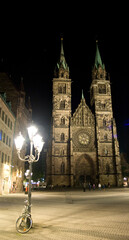 Cattedrale di Norimberga in notturna