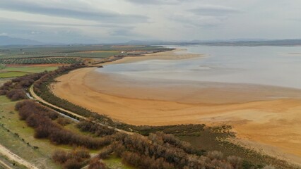 Laguna de fuente de Piedra , humedal de paso de aves migratorias desde África a Europa .