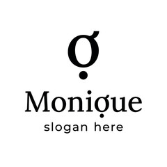 premium monogram logo icon with letter Q for cosmetics, hotel, spa, clothing brand and bags
