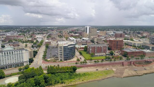 Aerial 4k Shot of Downtown Evansville Indiana 