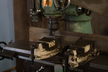 Part milling with milling cutter