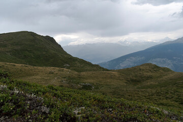Fototapeta na wymiar La belle montagne en Suisse Veysonnaz.