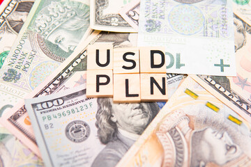 usd pln exchange rate American dollars next to Polish zlotys