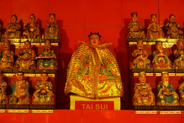 the tai sui statue is a worship tool carried out by Chinese citizens to perform tai sui prayers. 