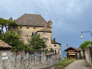 Fototapeta na wymiar Castle of Yvoire, a historical small town in France, Lac Leman