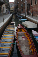 Fototapeta na wymiar Fondamenta del l'Ospisio da Ponte and della crea - Venice - Italy