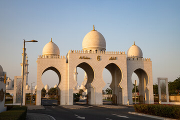 Fototapeta na wymiar detail of Sheikh Zayed Grand Mosque in Abu Dhabi United Arab Emirates
