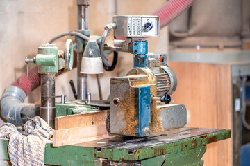 machine for wood treatment in carpentry