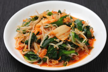 キムチとニラの野菜炒め