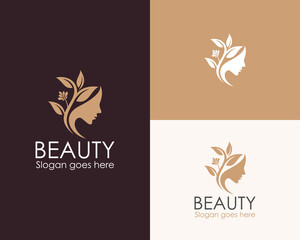 Fototapeta na wymiar Beauty woman hair salon gold gradient logo design